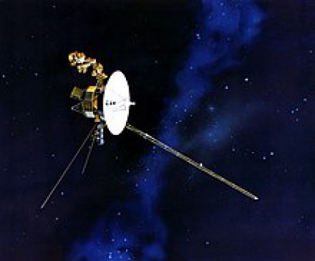 220px-Voyager_spacecraft[1]